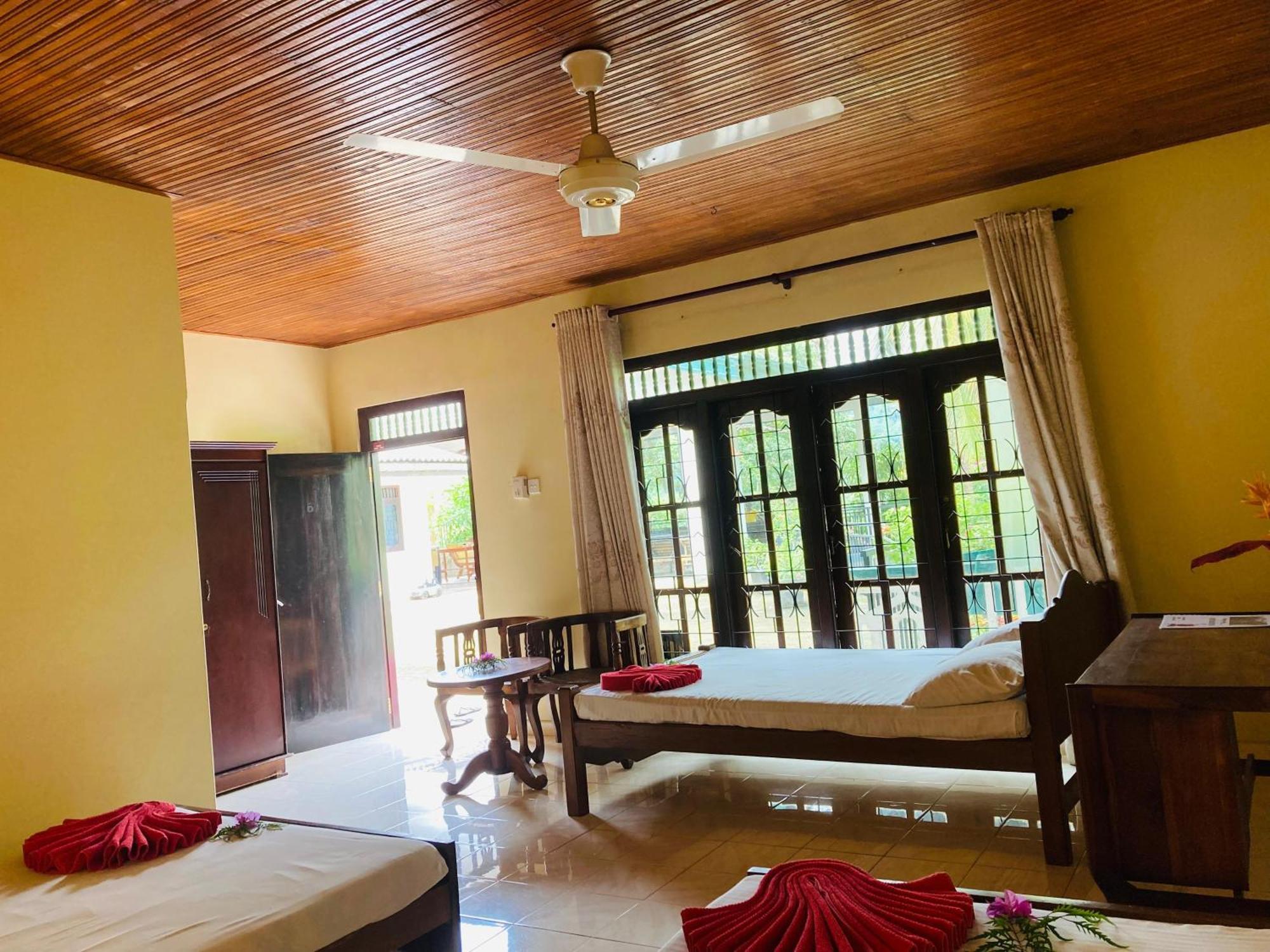 Rainforest Lodge, Deniyaya Singheraja Bagian luar foto