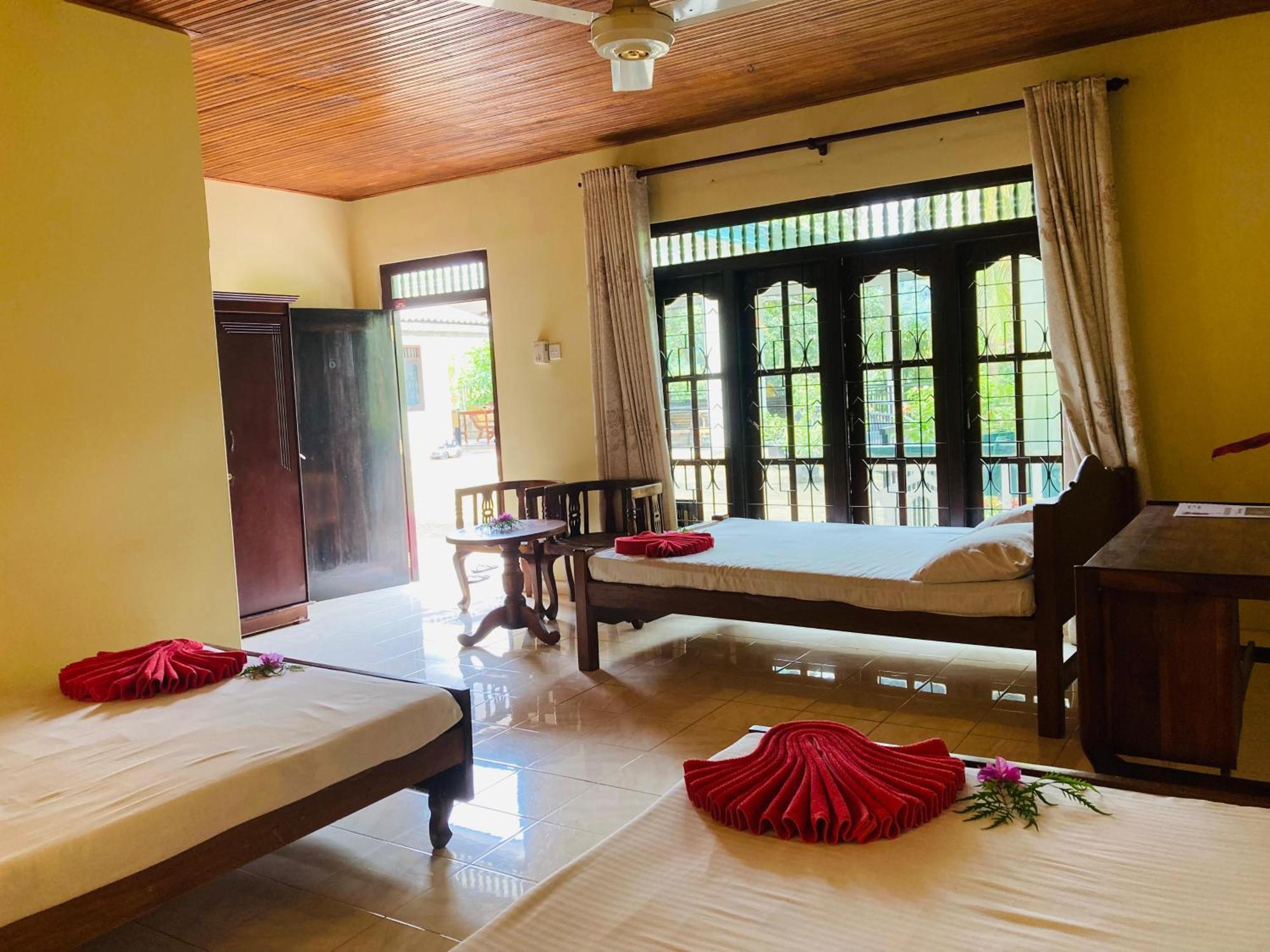 Rainforest Lodge, Deniyaya Singheraja Bagian luar foto