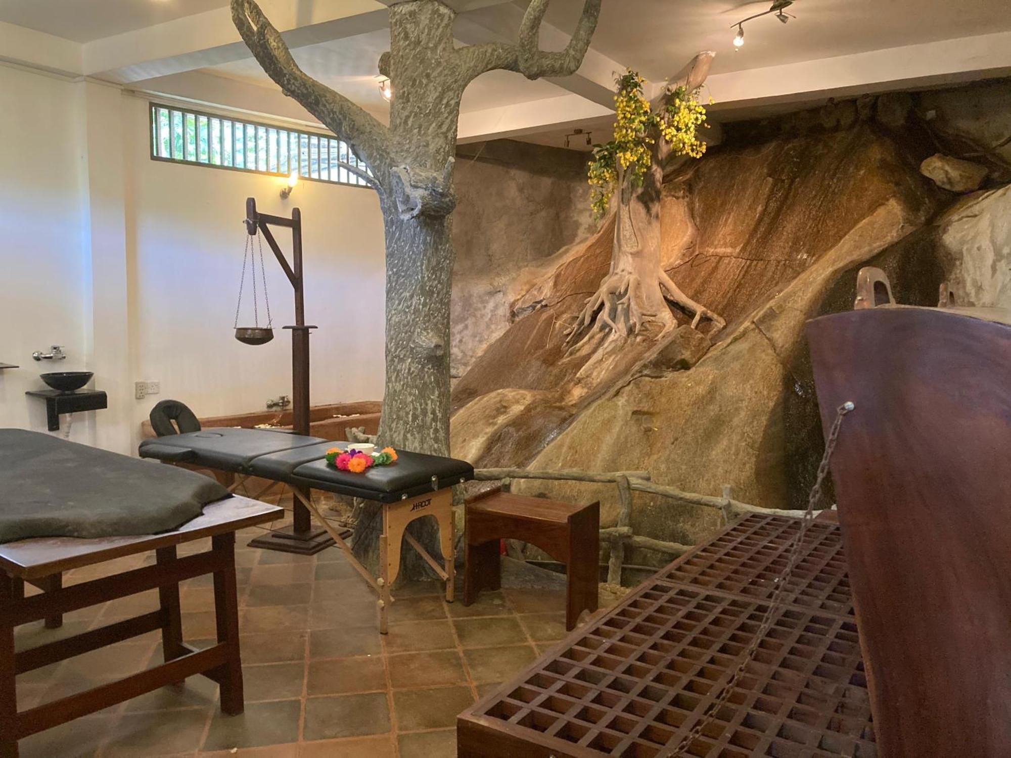 Rainforest Lodge, Deniyaya Singheraja Bagian luar foto